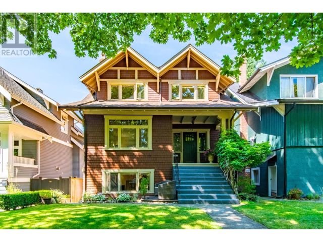ظAWest Vancouver b4ԪԢסլp@п_UBCͨȦvʷcF
